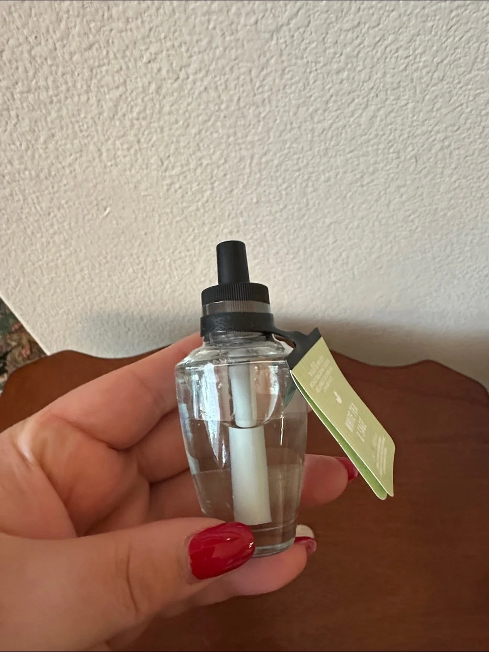 Wallflowers White Tea & Sage Fragrance Refill - Light Green Label